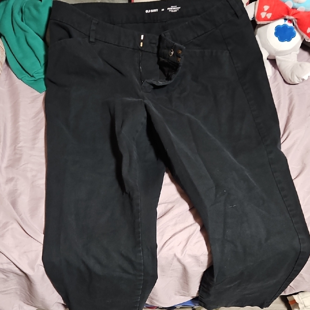 Old Navy Women Black Pixie Pants - Straight Fit